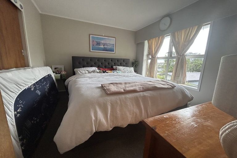 Photo of property in 2/65 High Road, Glenfield, Auckland, 0629