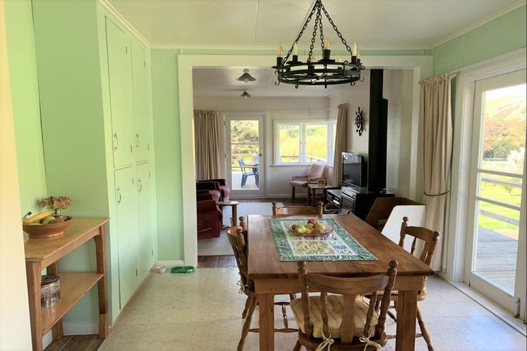 Photo of property in 1550 Coast Road, Pongaroa, 4991