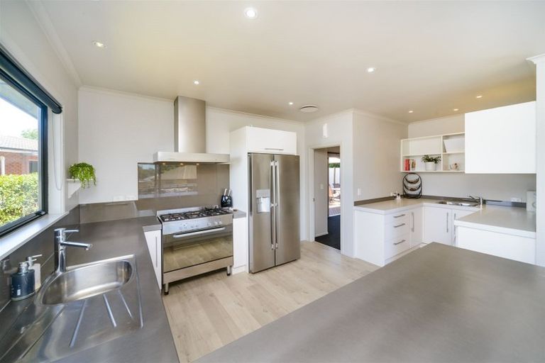 Photo of property in 25 Haggitt Street, Feilding, 4702