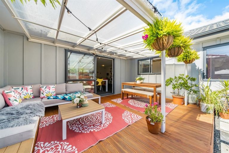 Photo of property in 85 Farmer Crescent, Taita, Lower Hutt, 5011