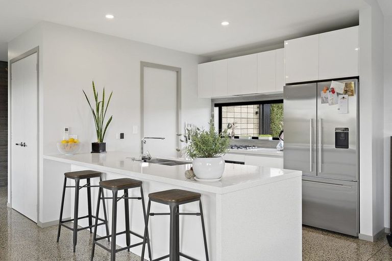 Photo of property in 16 Kaniera Terrace, Cambridge, 3434