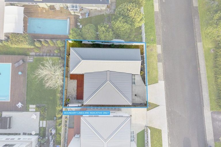 Photo of property in 2a Northgrove Avenue, Hillcrest, Auckland, 0627