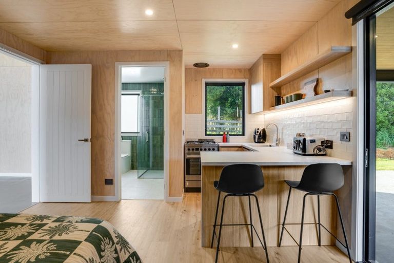 Photo of property in 18 Koromiko Drive, Coromandel, 3506