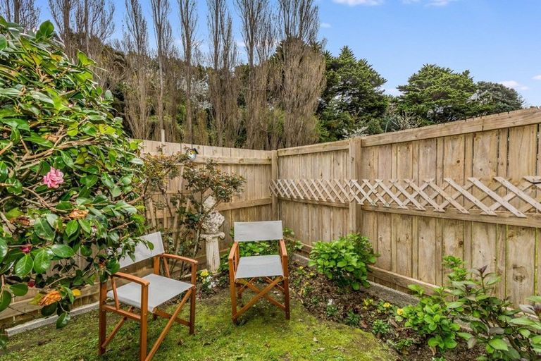 Photo of property in Redwood Village, 59/42 Main Road, Tawa, Wellington, 5028