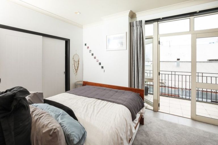 Photo of property in 2f/11 London Street, Hamilton Central, Hamilton, 3204