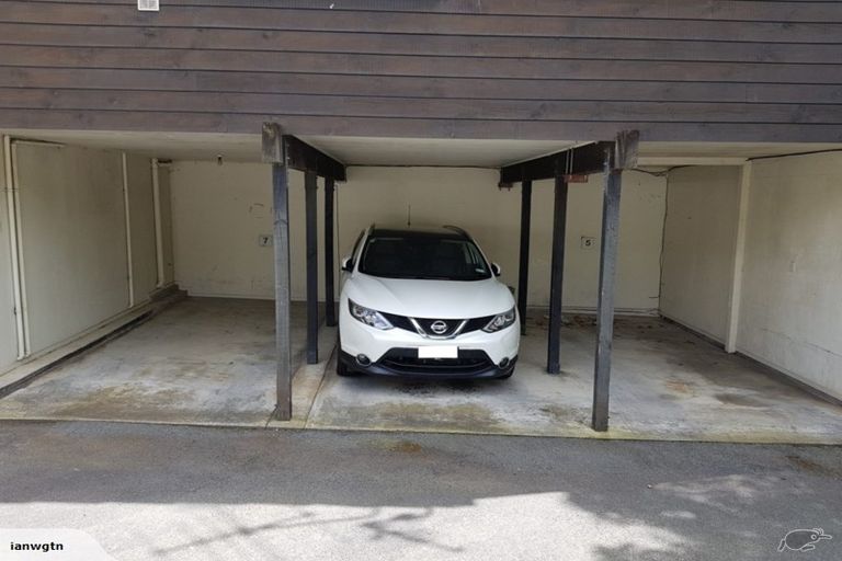 Photo of property in 6/199a Grant Road, Thorndon, Wellington, 6011