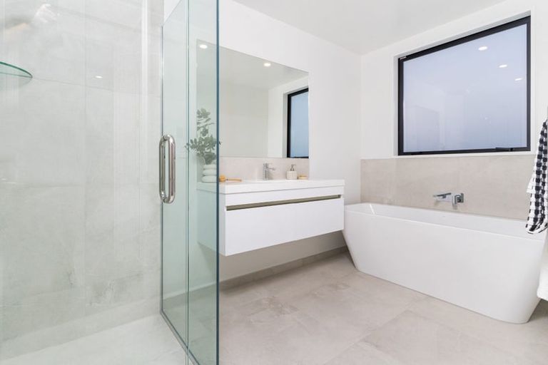 Photo of property in 1/29 Wrights Road, Addington, Christchurch, 8024