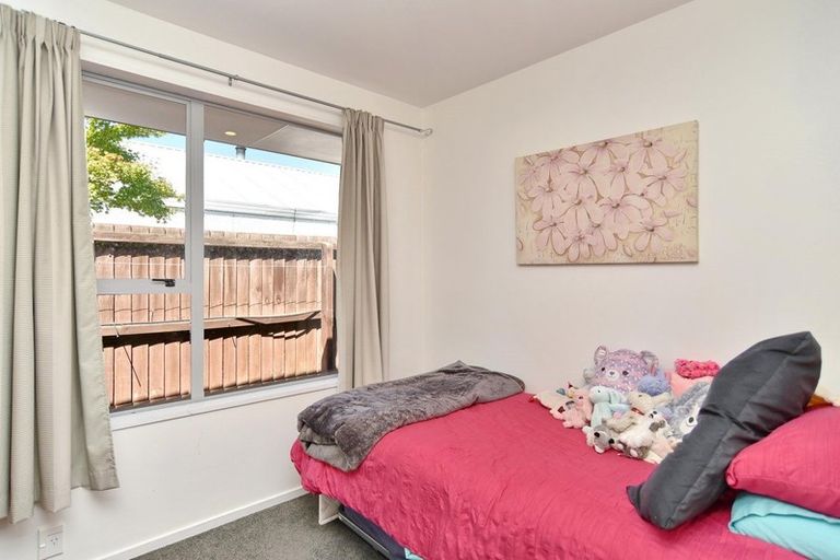 Photo of property in 46 Radiata Avenue, Parklands, Christchurch, 8083