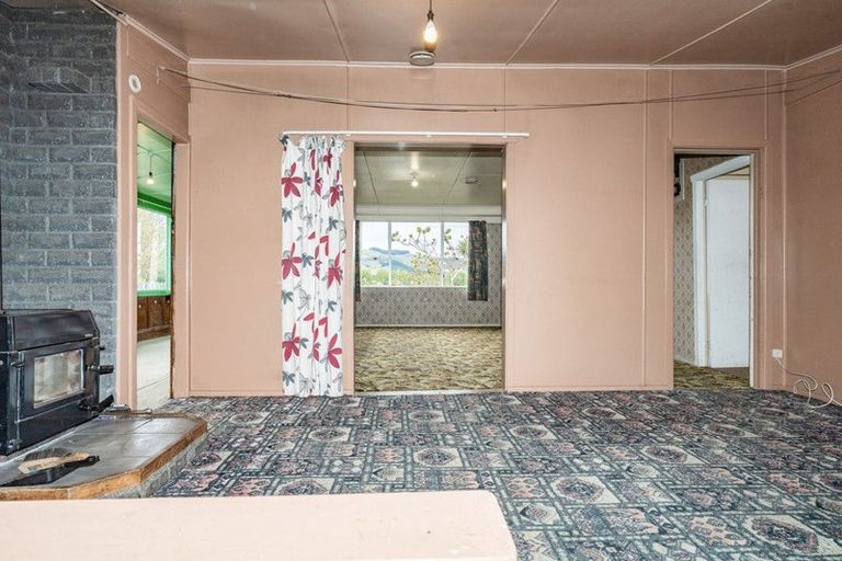 Photo of property in 10 Burns Street, Milton, 9220