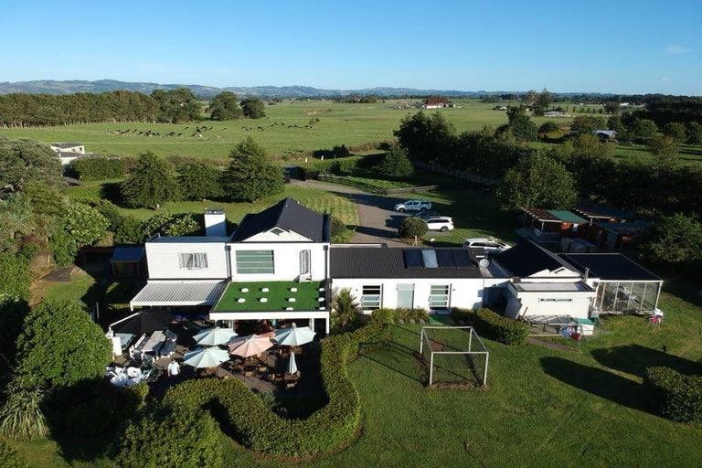 Photo of property in 209 Karaka Nth Road, Karaka, Papakura, 2580