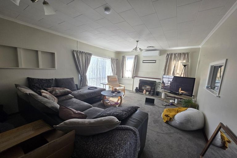 Photo of property in 10 Whakatiki Street, Trentham, Upper Hutt, 5018