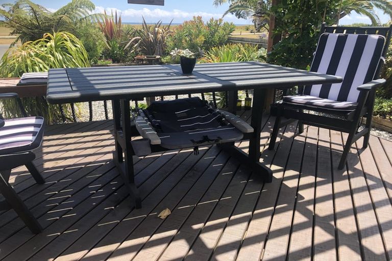 Photo of property in 1a Marine Parade, Carters Beach, Westport, 7825