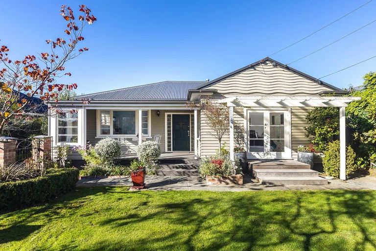 Photo of property in 188 Weston Road, St Albans, Christchurch, 8052