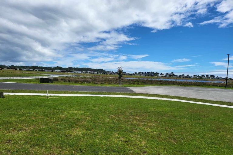Photo of property in 32 Taniwha Place, Matarangi, 3592