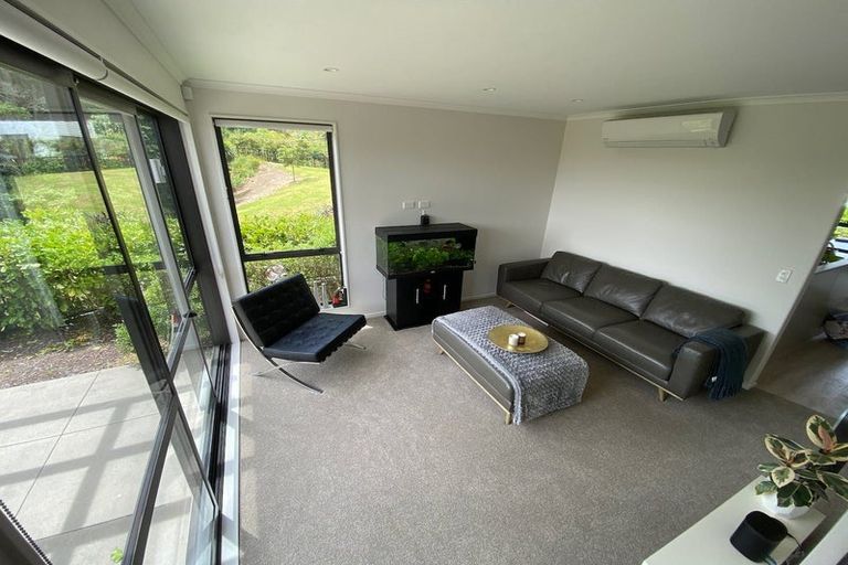 Photo of property in 16 Matairangi Avenue, Totara Heights, Auckland, 2105