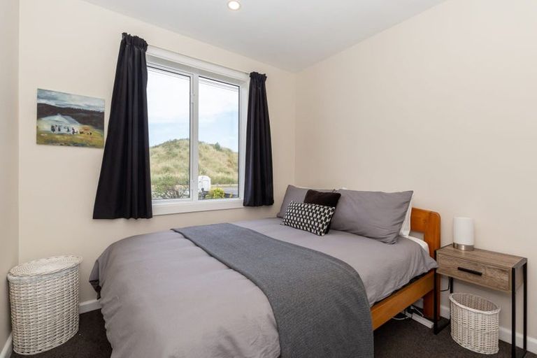 Photo of property in 154 Marine Parade, New Brighton, Christchurch, 8083