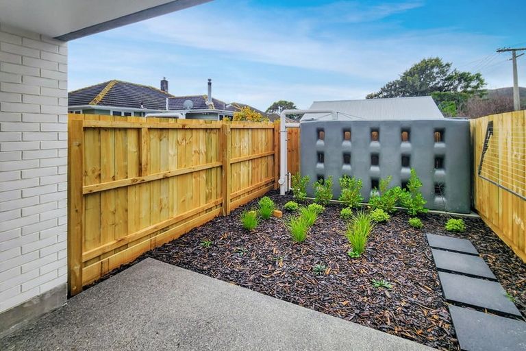 Photo of property in 8/16 Sladden Street, Naenae, Lower Hutt, 5011