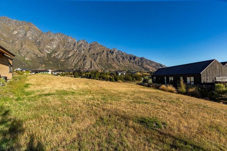 Photo of property in 14 Falconer Rise, Jacks Point, Queenstown, 9371