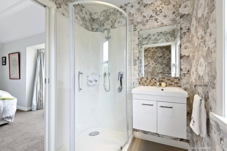 Photo of property in 10 Plunket Street, Kelburn, Wellington, 6012