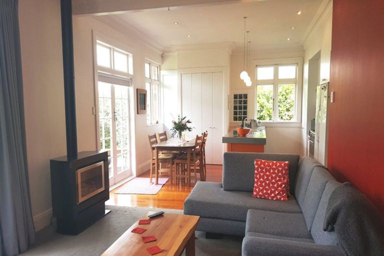 Photo of property in 8 Rangiora Street, Woburn, Lower Hutt, 5010