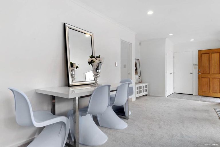 Photo of property in 21a Astley Avenue, New Lynn, Auckland, 0600