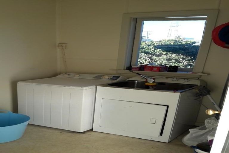 Photo of property in 64 Moffett Street, Islington, Christchurch, 8042