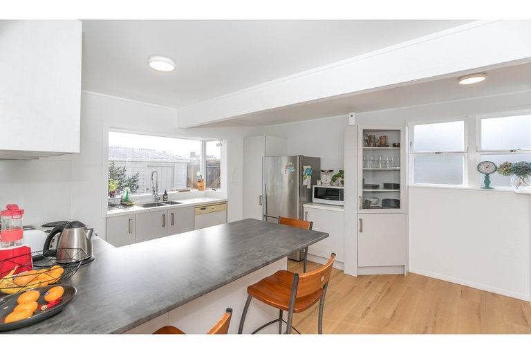 Photo of property in 1b Oak Avenue, Nawton, Hamilton, 3200