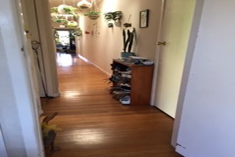 Photo of property in 2a Fenton Circus, Orakei, Auckland, 1071