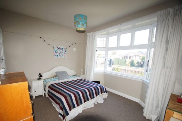 Photo of property in 15 Mafeking Street, New Brighton, Christchurch, 8061