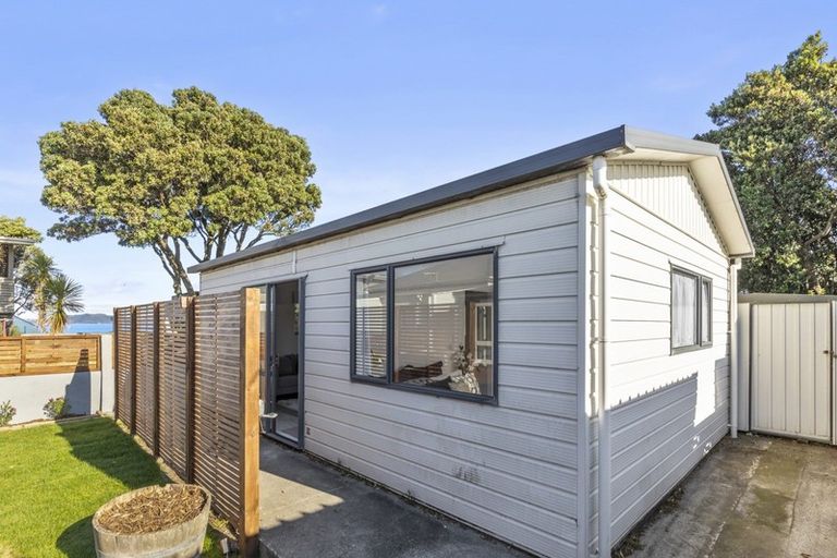 Photo of property in 5 Bay Street, Petone, Lower Hutt, 5012