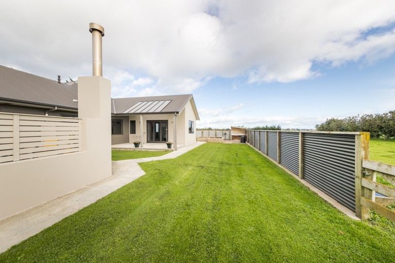Photo of property in 2757 State Highway 1, Rongotea, Palmerston North, 4479