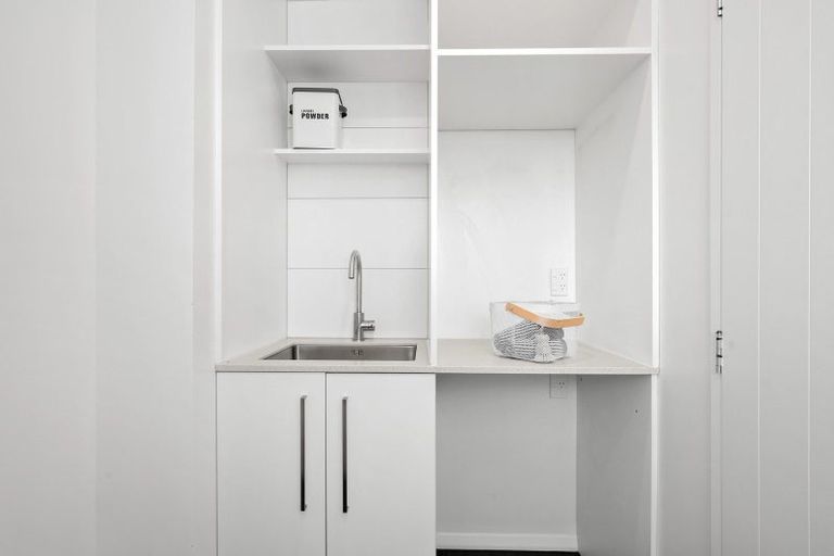 Photo of property in 8 Salem Court, Churton Park, Wellington, 6037