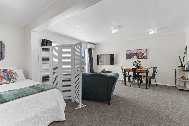 Photo of property in 3/220 Coronation Avenue, Welbourn, New Plymouth, 4310