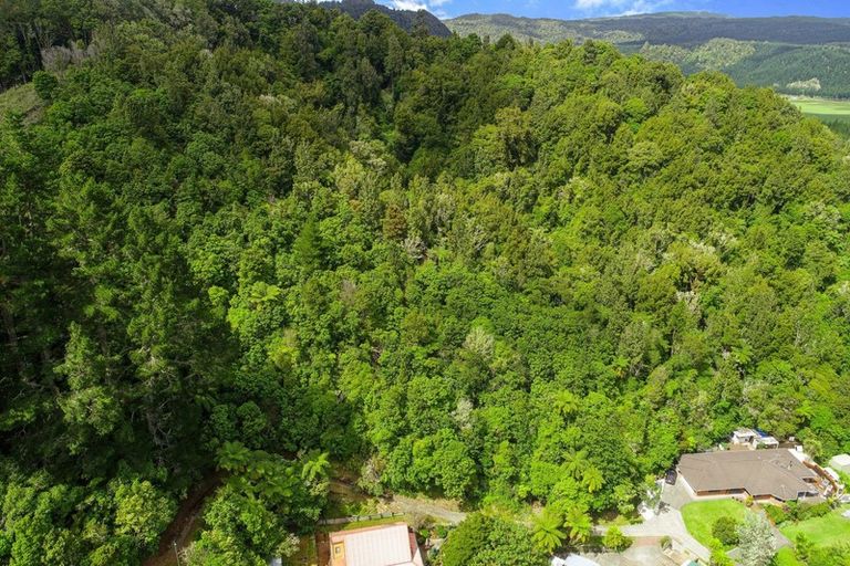 Photo of property in 57 Oxford Road, Lake Rotoma, Rotorua, 3074