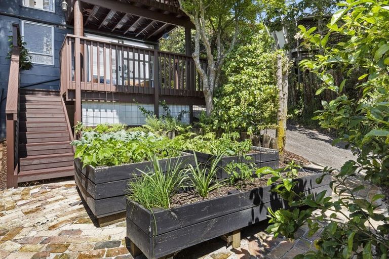 Photo of property in 9/7 Balmain Road, Birkenhead, Auckland, 0626