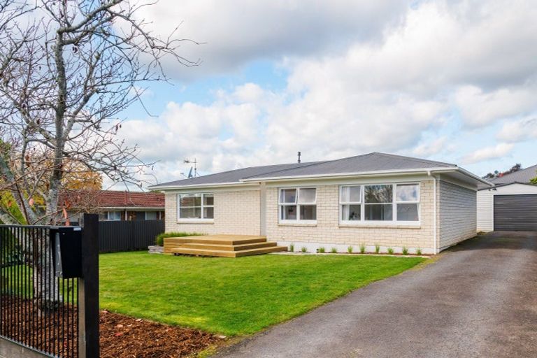 Photo of property in 3 Russleigh Drive, Dinsdale, Hamilton, 3204