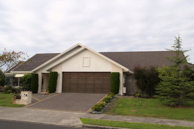 Photo of property in 8 Keswick Close, Northpark, Auckland, 2013