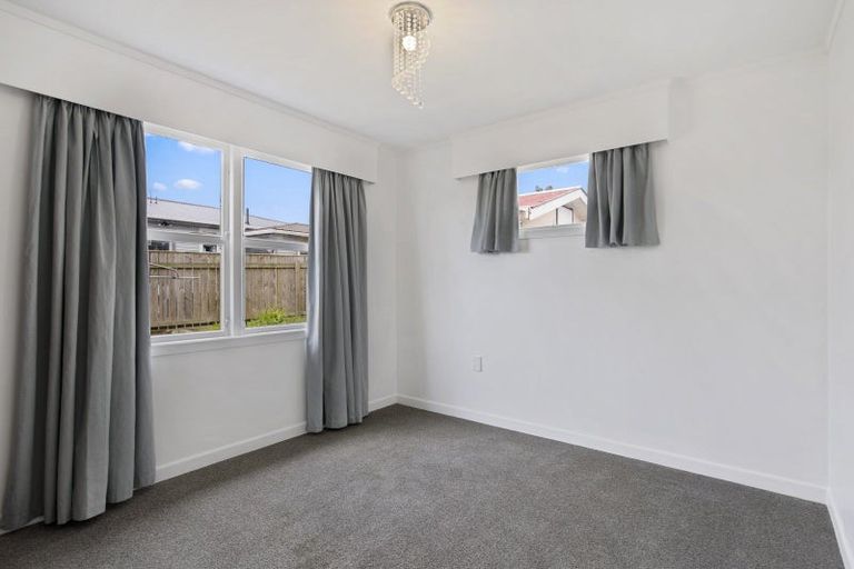 Photo of property in 54 Read Street, Levin, 5510