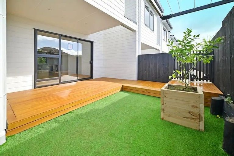 Photo of property in 3/29 Tudor Road, Henderson, Auckland, 0610