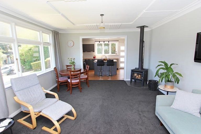 Photo of property in 15 Monowai Road, Ravensbourne, Dunedin, 9022