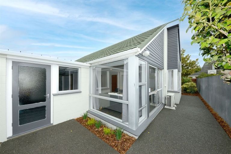 Photo of property in 2/19 Molesworth Place, Somerfield, Christchurch, 8024
