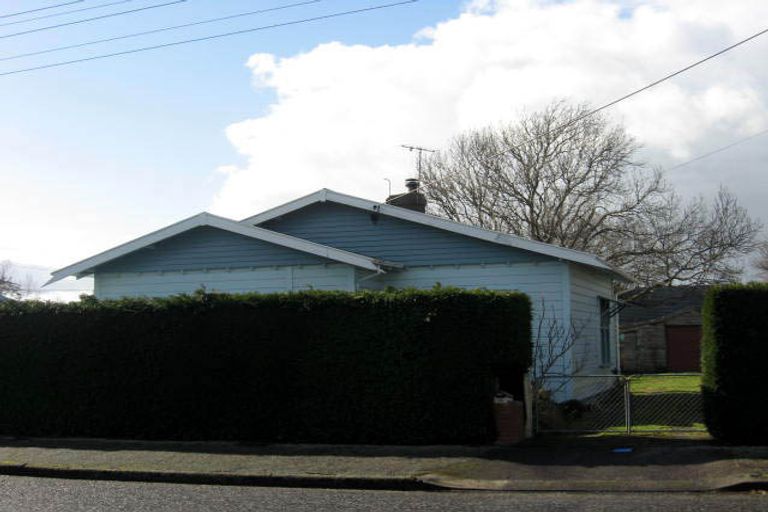 Photo of property in 44 Rhodes Street, Carterton, 5713