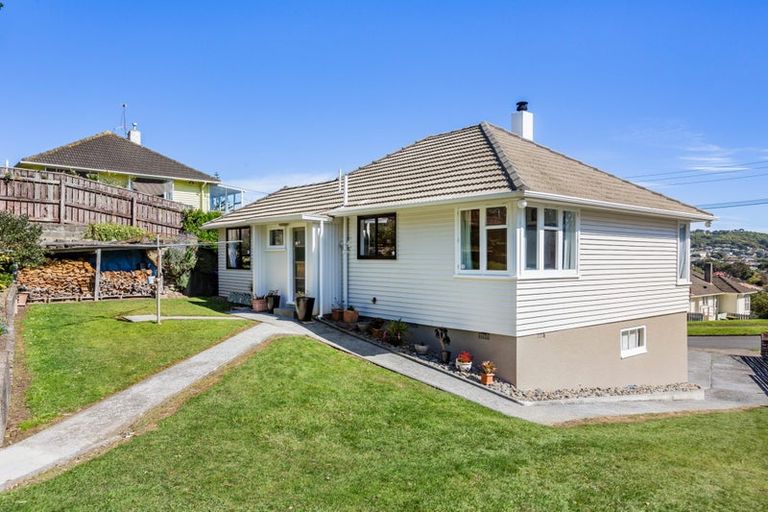 Photo of property in 30 Chaffey Crescent, Titahi Bay, Porirua, 5022