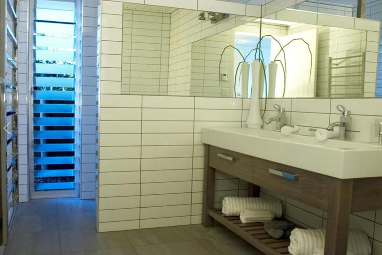 Photo of property in 1/133 Mapara Road, Acacia Bay, Taupo, 3385