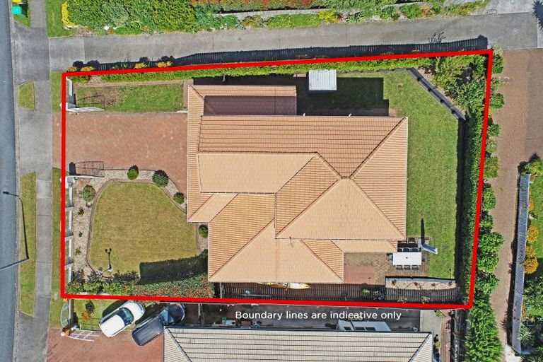 Photo of property in 1/66 Orangewood Drive, Northpark, Auckland, 2013