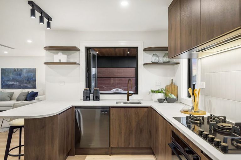 Photo of property in 16b Egremont Street, Belmont, Auckland, 0622