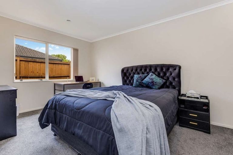 Photo of property in 39 Croftview Road, Wattle Downs, Auckland, 2103