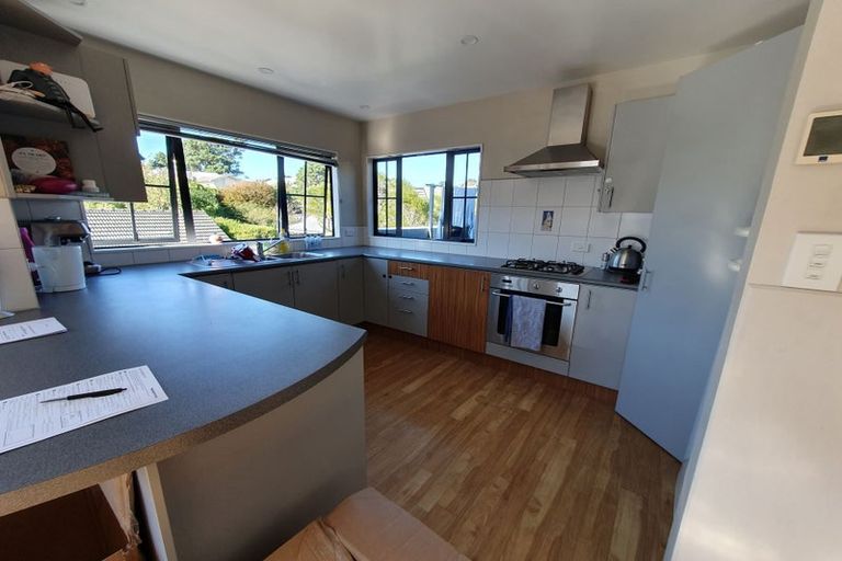 Photo of property in 17a Aplin Terrace, Ngaio, Wellington, 6035