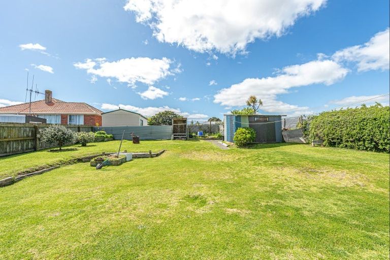 Photo of property in 90 Harper Street, Gonville, Whanganui, 4501