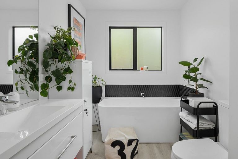 Photo of property in 16 Richardson Avenue, Burleigh, Blenheim, 7201